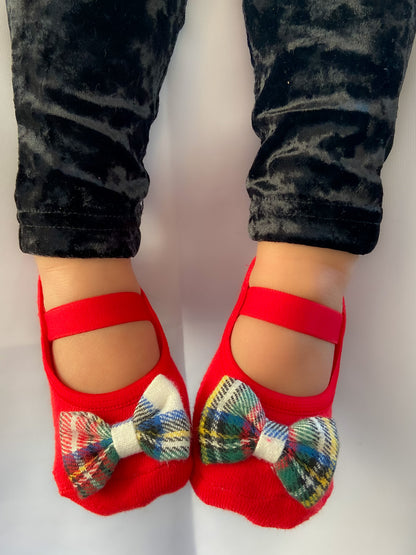 The Perfect Balance of Comfort and Safety: Why Your Baby Needs Tiptoes Slipper Socks