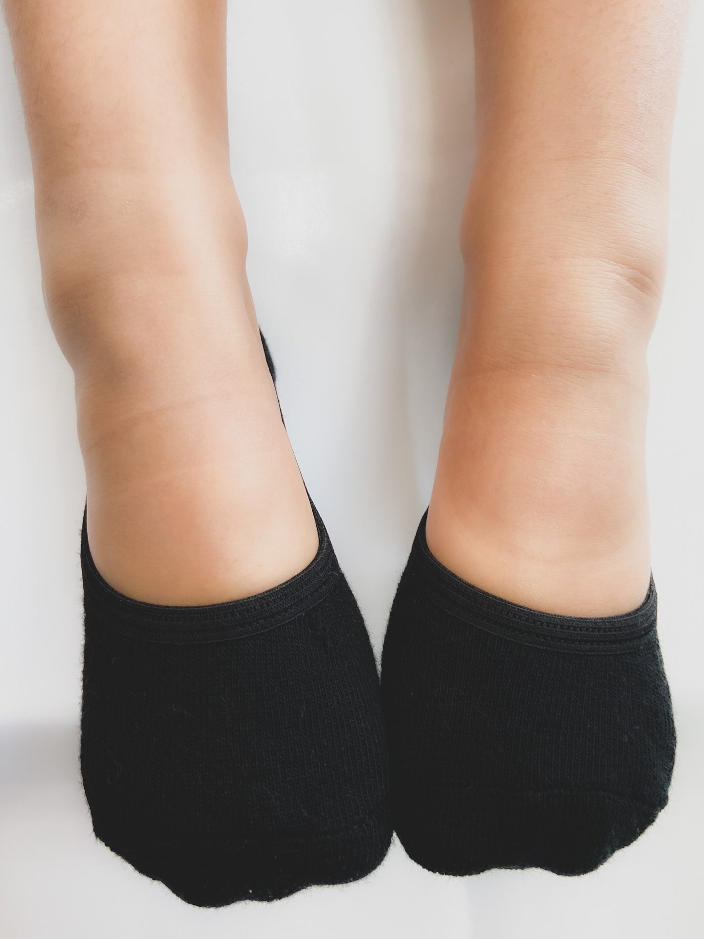 Boys Plain Black - no strap image 0